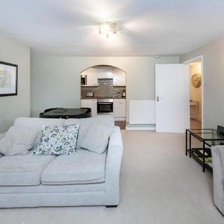 Ferienwohnung Garden Flat Royal Tunbridge Wells Exterior foto