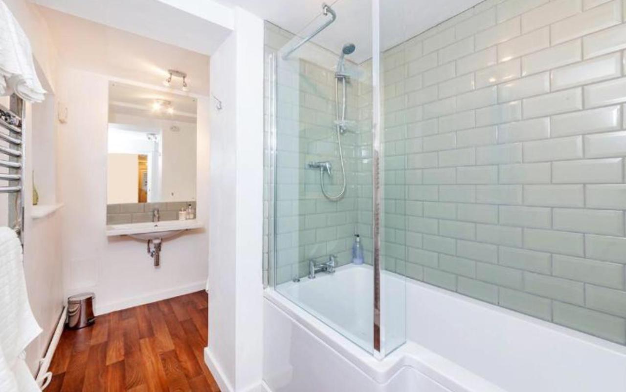 Ferienwohnung Garden Flat Royal Tunbridge Wells Exterior foto
