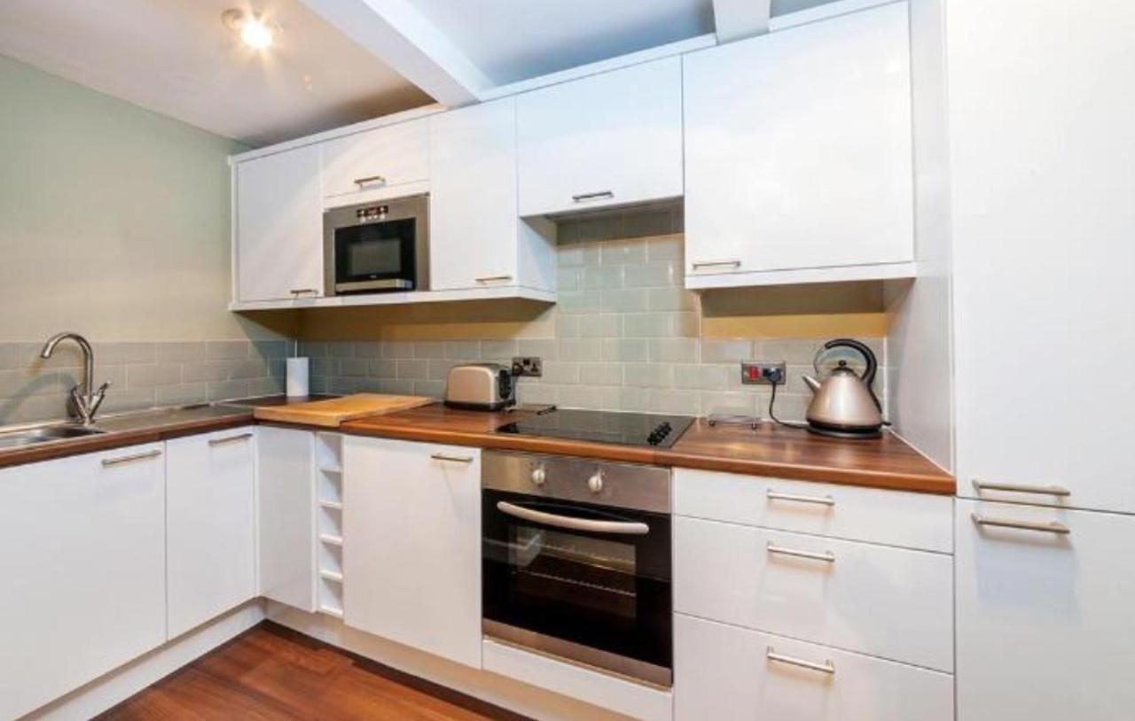 Ferienwohnung Garden Flat Royal Tunbridge Wells Exterior foto