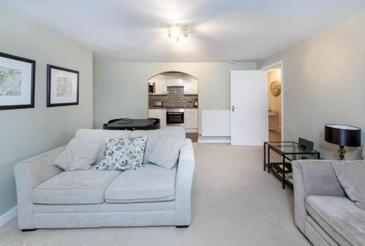 Ferienwohnung Garden Flat Royal Tunbridge Wells Exterior foto